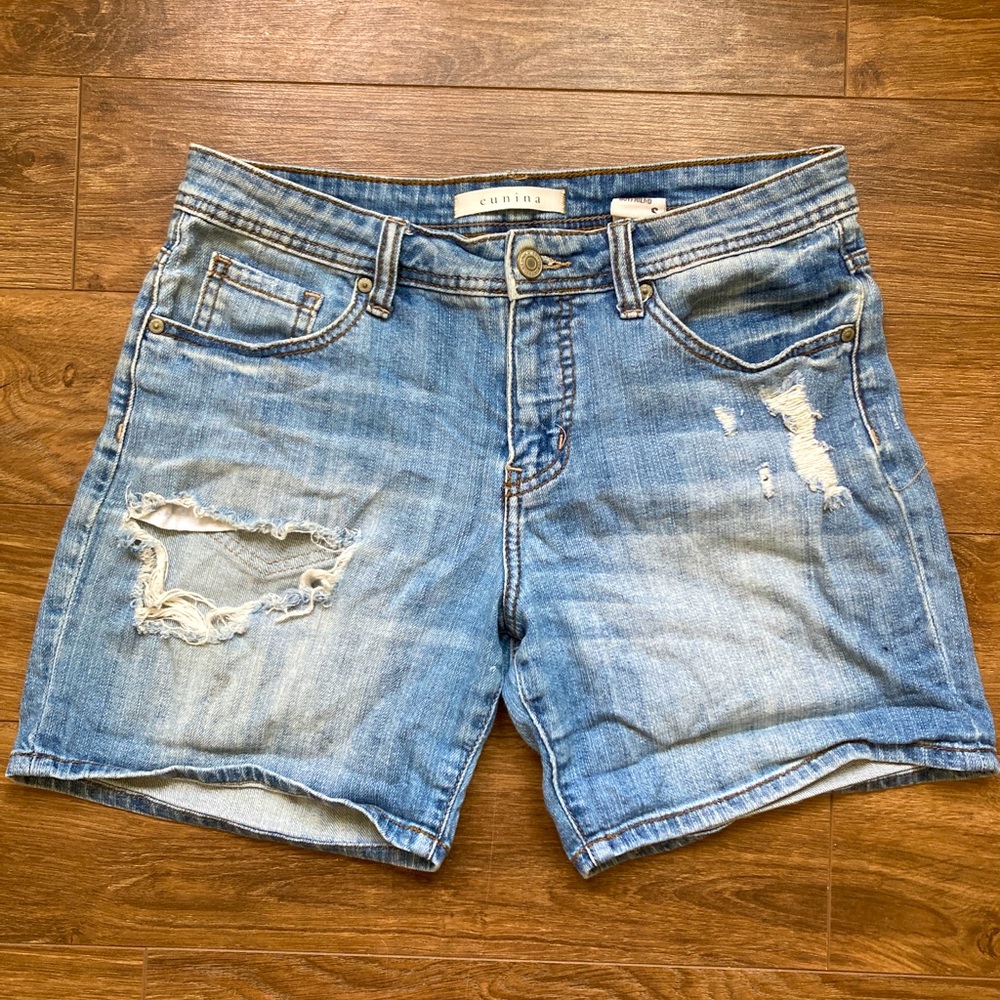 MODCLOTH Eunina Vintage Low Rise Y2K Denim Boyfriend Shorts— Light Wash— Size S